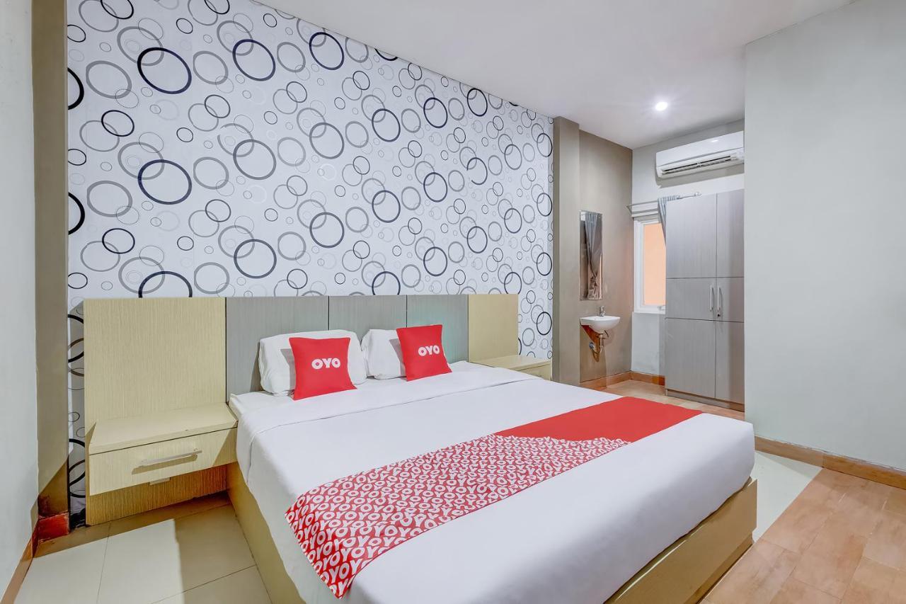 Oyo Flagship 3726 Tembok Batu Residence Tugu المظهر الخارجي الصورة