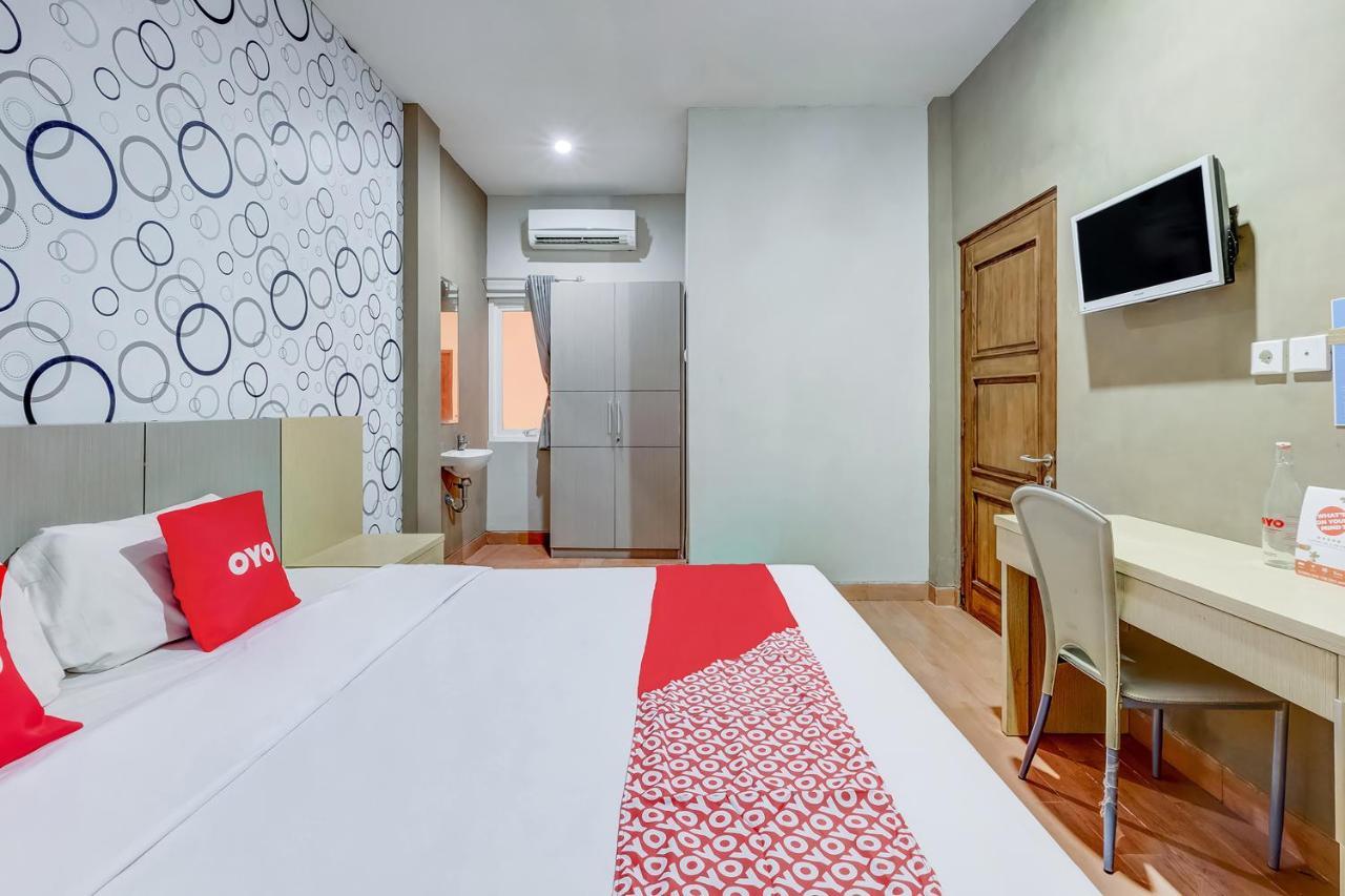 Oyo Flagship 3726 Tembok Batu Residence Tugu المظهر الخارجي الصورة